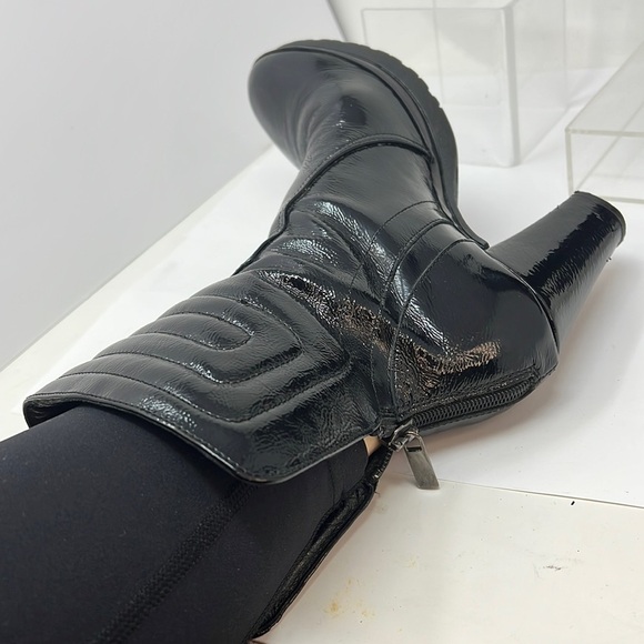 Aquatalia Sz 9 Black Patent Leather Mid Calf Back Zip Heel Boot - Picture 13 of 13
